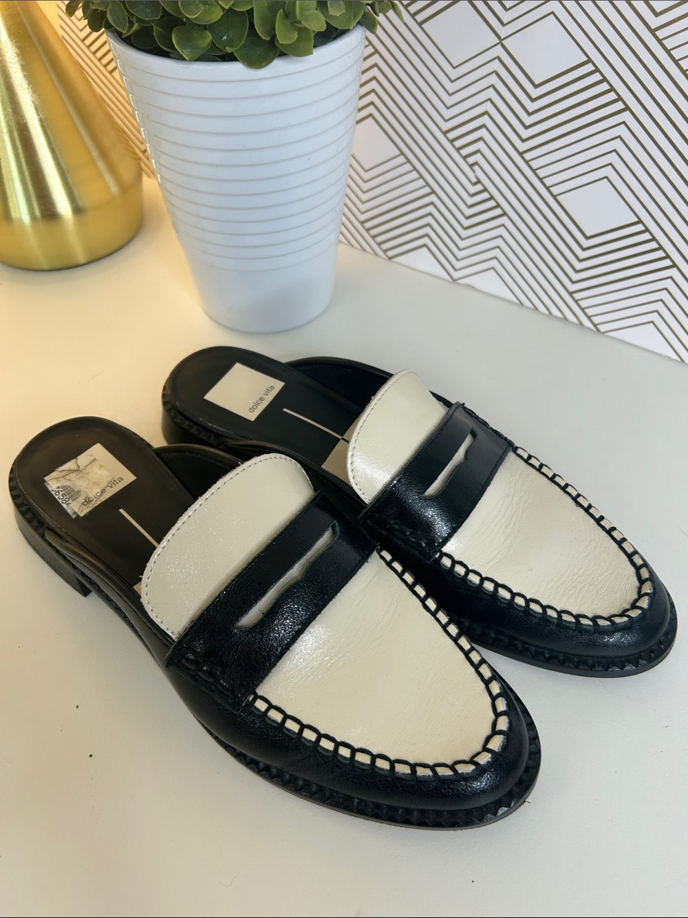 Dolce Vita Havana cream/white and black mule loafers-size 8